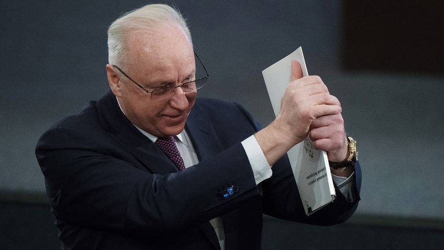 Александр Бастрыкин - СК будет незамедлительно возбуждать дела при невыплате средств медикам - gazeta.ru - Россия