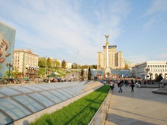 Олег Морозов - Степан Бандер - В Совфеде призвали жестко ответить Украине на новые санкции - newtvnews.ru - Москва - Россия - Украина - Киев