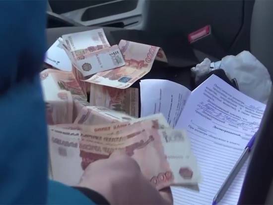 Житель Костромы продал полицейским 400 тысяч фальшивых рублей со скидкой - newtvnews.ru - Костромская обл. - Кострома