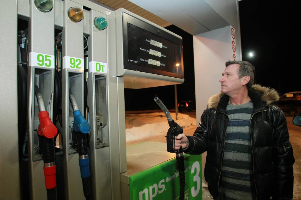 Владимир Путин - Продажи топлива в Москве упали на 20 процентов - vm.ru - Москва - Россия