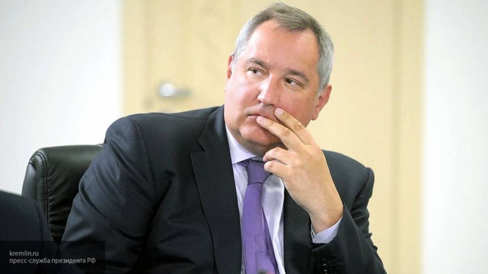 Дональд Трамп - Дмитрий Рогозин - "Сдаемся!": глава Роскосмоса посмеялся над "супер-пупер-ракетой" США - polit.info - Россия - США