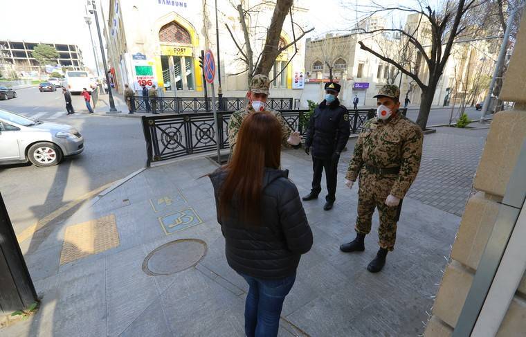 Власти Баку призвали местных жителей не выходить на улицу из-за дезинфекции - news.ru - Азербайджан