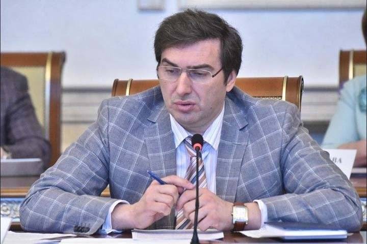 Константин Хальзов - Новосибирский министр не стал отвечать на вопрос об умерших от коронавируса медиках - newsland.com - Новосибирск - Новосибирская обл.