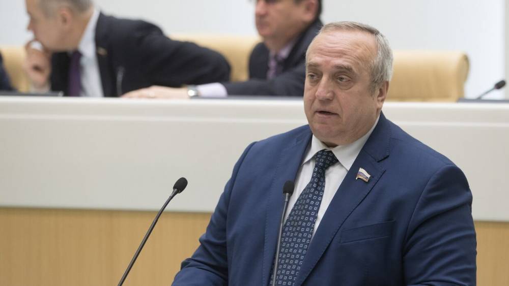 Дональд Трамп - Франц Клинцевич - Клинцевич напомнил об оружии РФ после слов Трампа о новейшей ракете США - riafan.ru - Москва - Россия - США