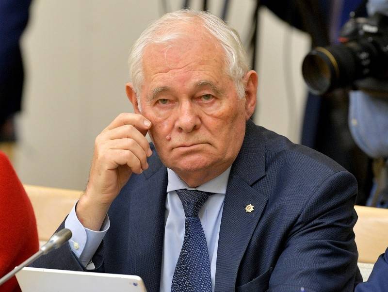 Леонид Рошаль - Леонид Рошаль: "В здравоохранении настала пора оптимизации наоборот" - sobesednik.ru - Россия