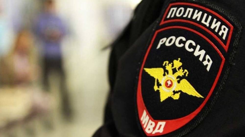 Женщину и ребенка обнаружили мертвыми под окнами дома в Петербурге - riafan.ru - Санкт-Петербург