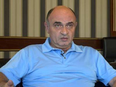 Политолог: О Николе нельзя говорить серьезно - news.am