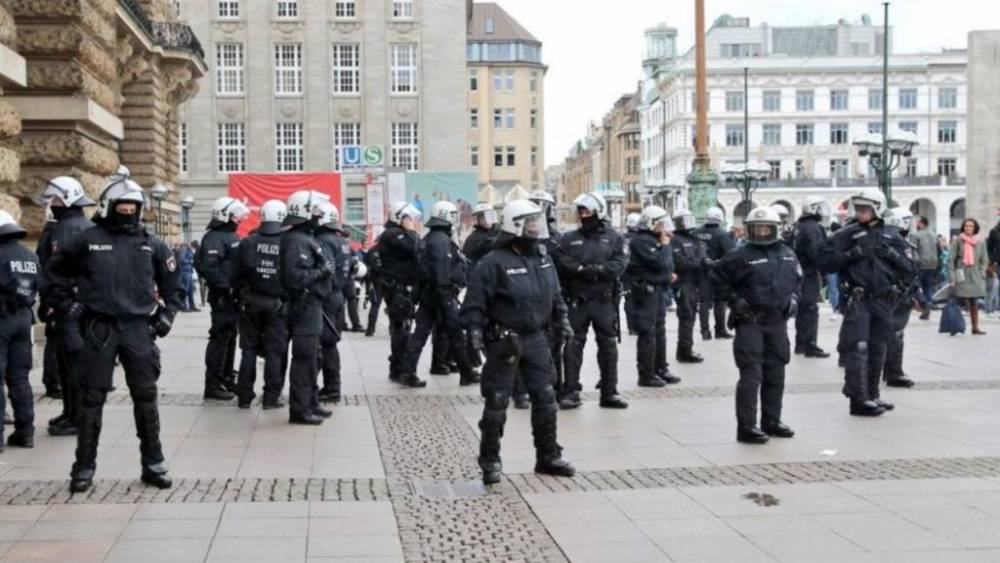 В Германии снова прошли массовые демонстрации против коронавирусных ограничений. Не обошлось без задержаний - germania.one - Германия - Берлин - Люксембург - Бавария