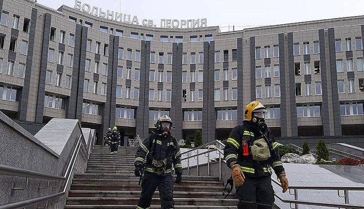 Георгий СВЯТОЙ - Больница в Петербурге после возгорания аппарата ИВЛ закупила 84 прибора из ФРГ - newtvnews.ru - Санкт-Петербург - Германия