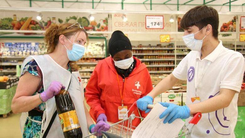 Иностранные студенты оказали помощь одиноким тюменцам - nashgorod.ru - Тюмень