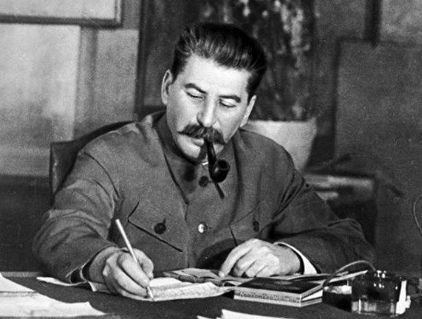 Владимир Зеленский - Петр Порошенко - На Украине уже ставят в пример товарища Сталина - vpk-news.ru - Украина