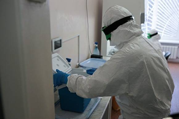 В России продолжается снижение заболеваемости COVID-19: за сутки — 9709 случаев - znak.com - Москва - Россия - Санкт-Петербург - Московская обл.
