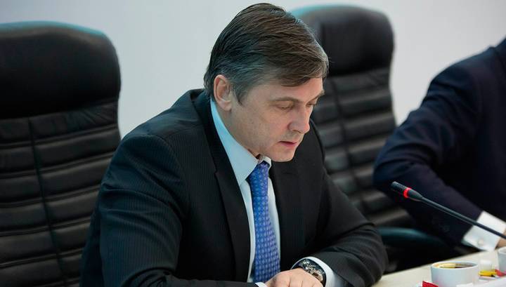 Юрий Семин - Анатолий Мещеряков: из "Локомотива" уйдут восемь футболистов - vesti.ru - Москва