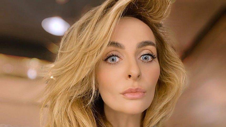 Екатерина Варнава - Варнава назвала человека, которого первым обнимет после пандемии - 5-tv.ru