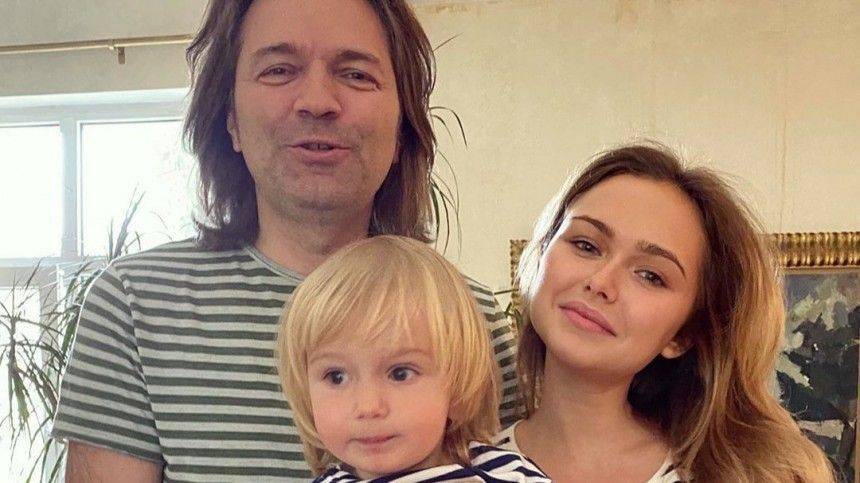 Дмитрий Маликов - Стеша Маликова показала трогательное детское фото с родителями - 5-tv.ru