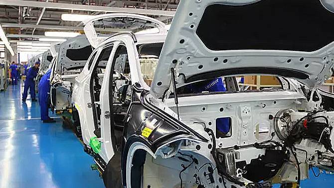 В «Автоторе» уверены, что во второй половине года производство автомобилей упадёт в 2 раза - usedcars.ru - Калининград
