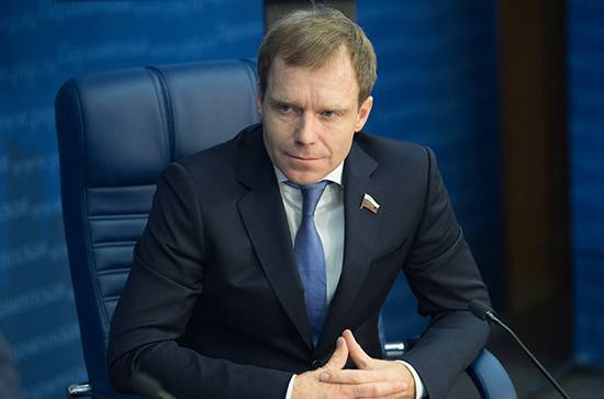 Максим Орешкин - Андрей Кутепов - В Совфеде предлагают увеличить региональную долю налога на прибыль до 18% - pnp.ru - Россия