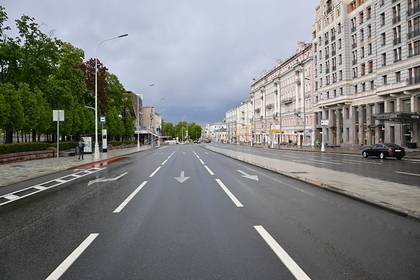 Владимир Ефимов - В Москве приостановили городские проекты на 350 миллиардов рублей - lenta.ru - Москва