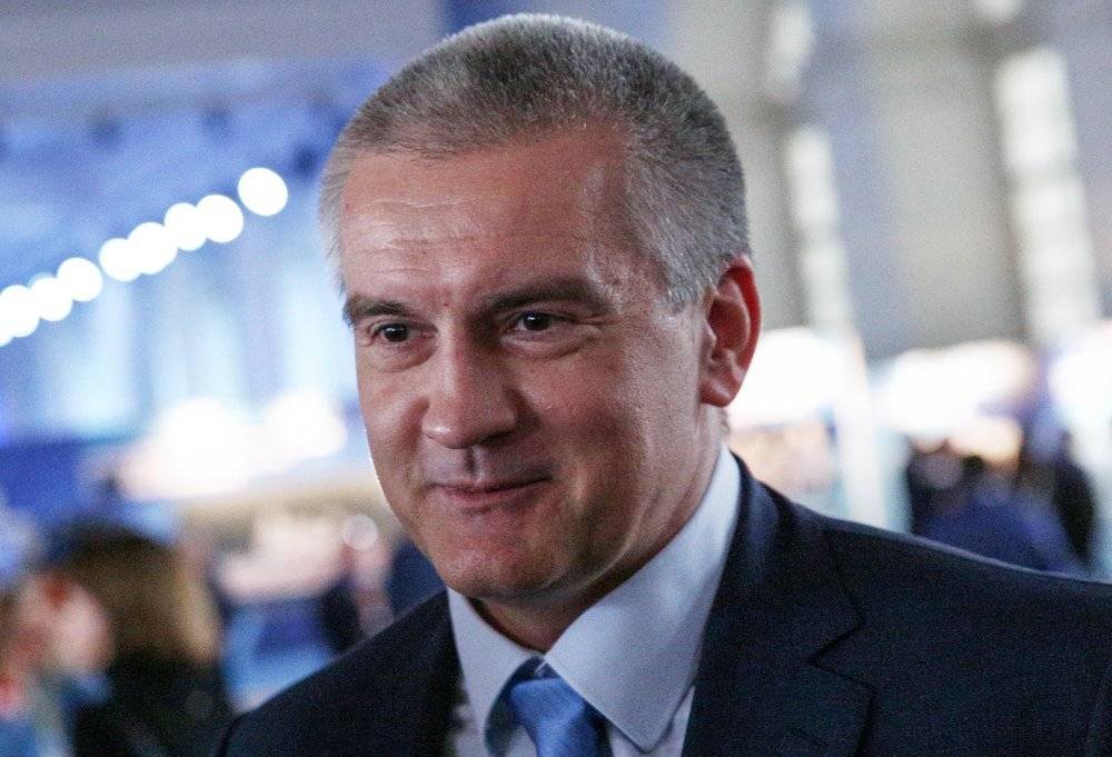 Сергей Аксенов - Сергей Аксенов допустил ужесточение самоизоляции в Крыму - vm.ru - Крым