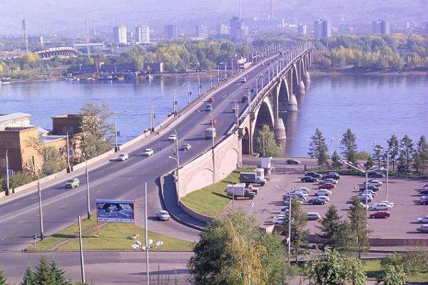 Прохожие спасли тонувшую в Енисее девочку в Красноярске - trud.ru - Красноярск