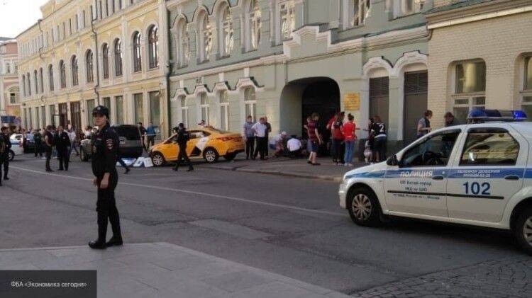 Мария Базарева - Житель Москвы избил таксиста и скрылся на его автомобиле - nation-news.ru - Москва