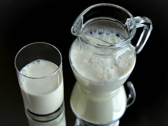 Эксперты рассказали, как производители молока экономят на здоровье покупателей - newsland.com - Санкт-Петербург