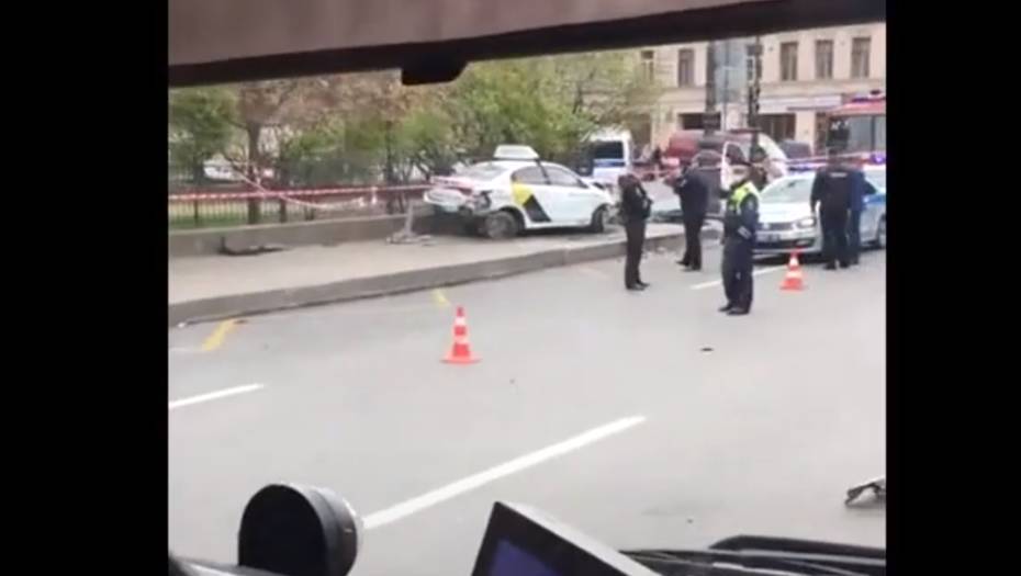 Таксист и водитель автобуса стали фигурантами дела о смертельном ДТП в Петербурге - dp.ru - Санкт-Петербург - Ростовская обл.