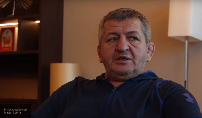 Хабиб Нурмагомедов - Абдулманап Нурмагомедов - Отец Нурмагомедова находится в тяжелом состоянии и подключен к ИВЛ - nation-news.ru - Москва - Россия - Махачкала