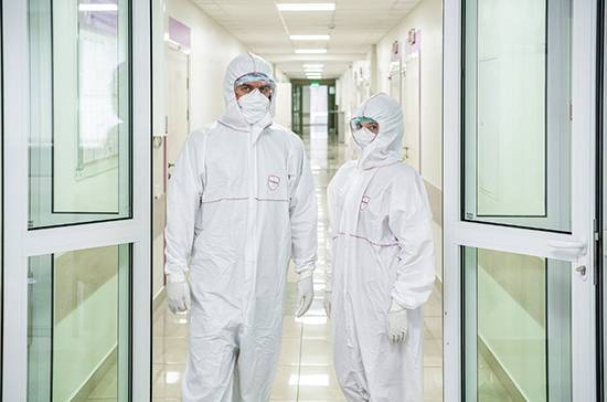 Татьяна Семенова - Выплаты за работу с пациентами с COVID-19 получили около 123 тысяч медиков - pnp.ru - Россия