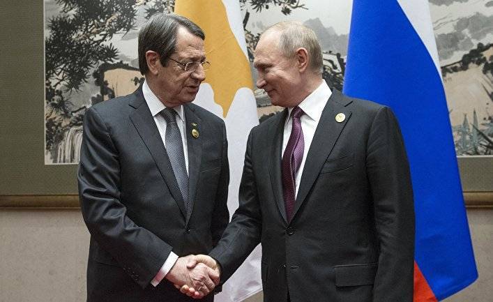 Москва на берегах Средиземного моря: Кипр и его русские обитатели (Financial Times, Великобритания) - inosmi.ru - Москва - Англия - Кипр