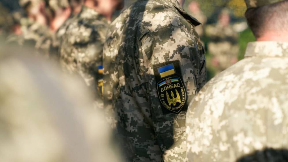 Донбасс сегодня: местные жители устроили самосуд над солдатами из ООС, врачи бегут из ВСУ - riafan.ru - Украина - Луганская обл. - ДНР - Горловка - ЛНР - Донецкая обл.