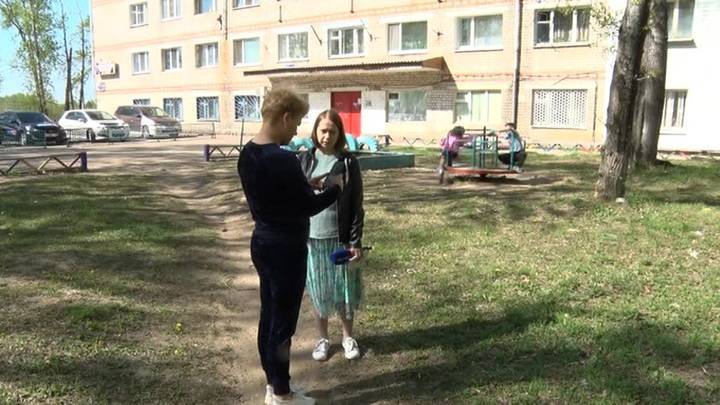Государство идет на помощь десяткам тысяч юных амурчан - vesti.ru - Амурская обл.