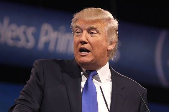 Дональд Трамп - Трамп поделился своим способом профилактики коронавируса - versia.ru - США