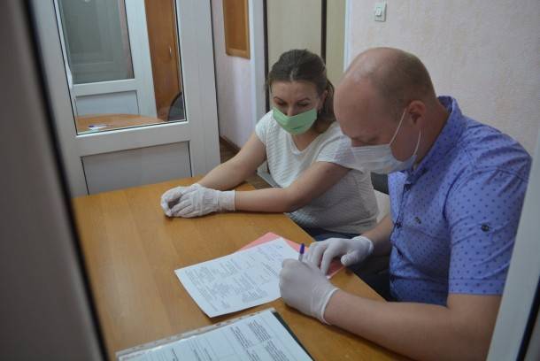 Коронавирус не помешал многодетной паре из Корткероса сыграть свадьбу - bnkomi.ru - район Корткеросский