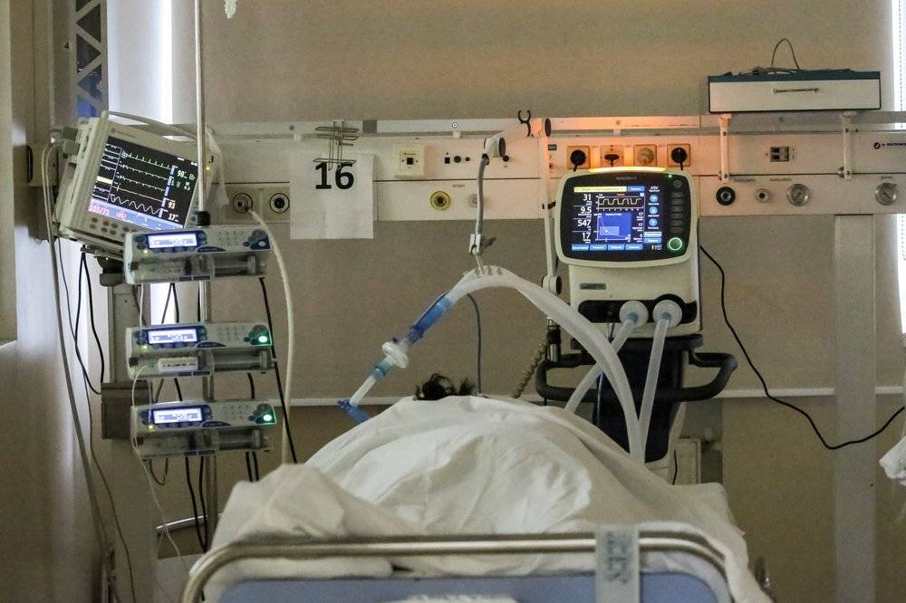 Ученые заявили, что смертность от COVID-19 может стать катастрофической - vm.ru - США