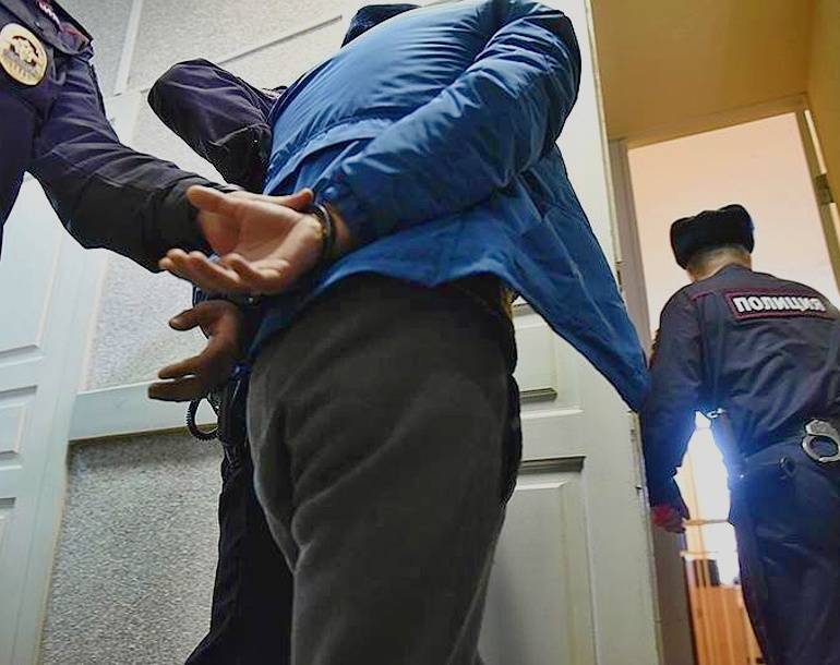 Стали известны обстоятельства стрельбы из АК-47 в Москве - newsland.com - Москва