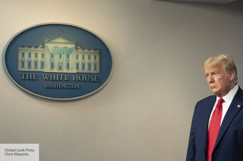 Дональд Трамп - Нэнси Пелоси - Нэнси Пелоси назвала Трампа «болезненно ожиревшим» - politros.com - США