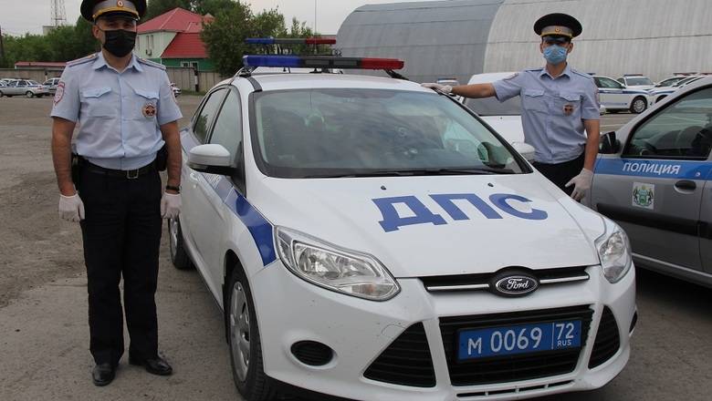 В Тюмени сотрудники ГИБДД помогли ребенку с травмой головы - nashgorod.ru - Тюмень - Омск