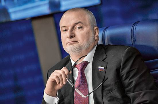 Андрей Клишас - Клишас призвал обобщить опыт электронного голосования в Москве, чтобы его могли внедрять в других регионах - pnp.ru - Москва