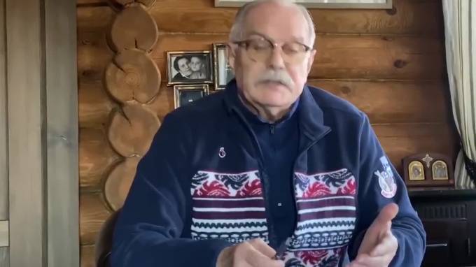 Никита Михалков - Новый выпуск программы Никиты Михалкова "БесогонТВ" выйдет 22 мая на YouTube - piter.tv - Россия