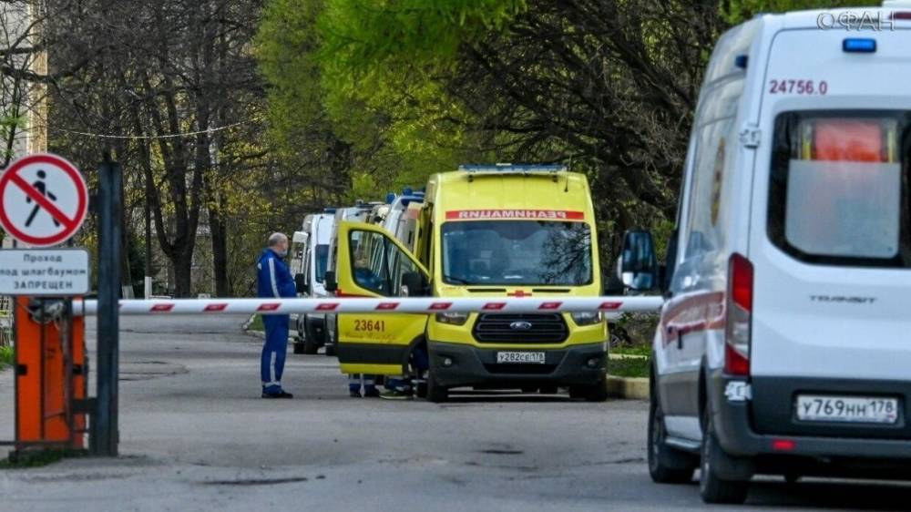 Вероника Скворцова - Депутаты в России предложили разрешить врачам оказывать первую помощь вне работы - riafan.ru - Москва - Россия - Ташкент