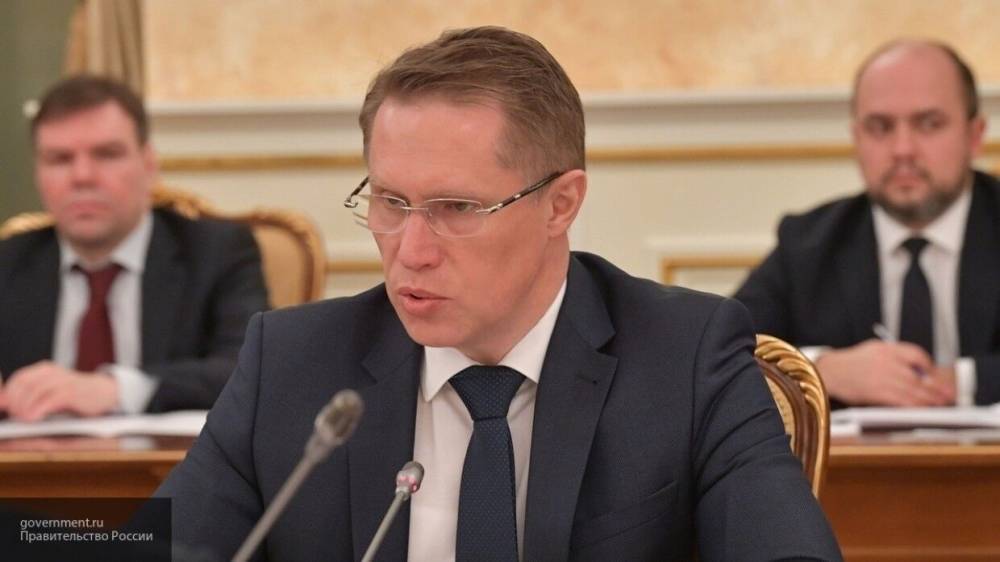 Владимир Путин - Михаил Мурашко - Мурашко заявил, что свыше 100 тысяч российских врачей получили допвыплаты из-за COVID-19 - politexpert.net - Россия