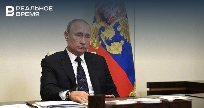 Владимир Путин - Михаил Мурашко - Путин указал на ответственность правительства за недоплаты врачам - realnoevremya.ru - Россия