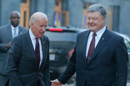 Петр Порошенко - Андрей Деркач - Джо Байден - Порошенко хвастался Байдену повышением коммунальных тарифов - lenta.ru - США - Украина