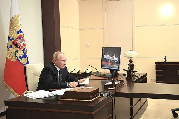 Владимир Путин - Михаил Мишустин - Путин поздравил премьера Мишустина с выздоровлением - trud.ru - Россия