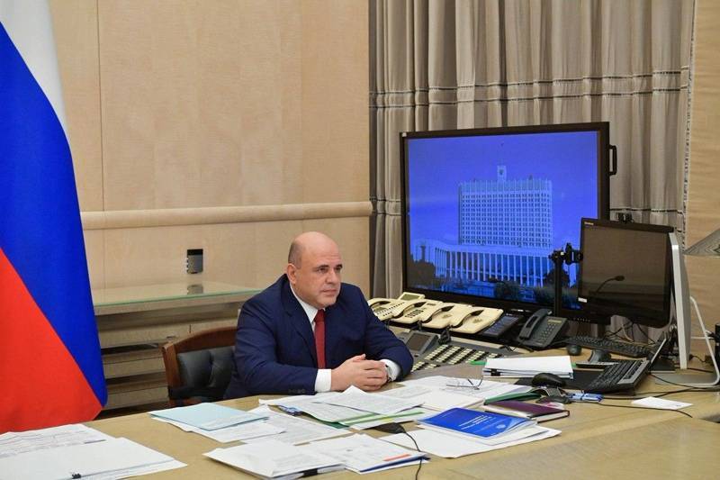 Владимир Путин - Михаил Мишустин - Андрей Белоусов - Путин поздравил поборовшего коронавирус Мишустина - tvc.ru - Россия