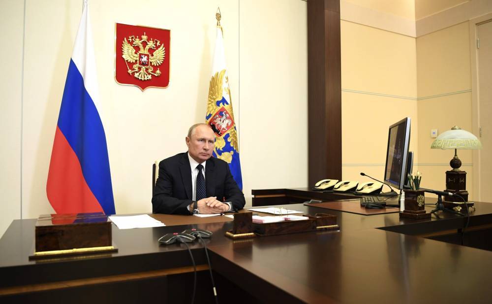 Владимир Путин - Михаил Мурашко - Путин рассказал, почему медики сразу не получили президентские доплаты - vm.ru - Россия