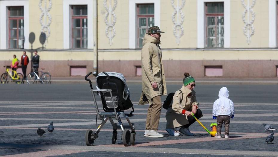 Александр Беглов - В Петербурге утвердили выплаты на детей от трех до семи лет - dp.ru - Петербурга