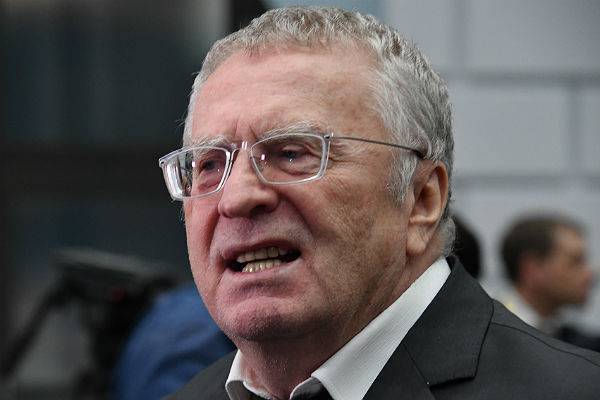Владимир Жириновский - Жириновский предложил распустить Совет Федерации - trud.ru - Россия - Англия