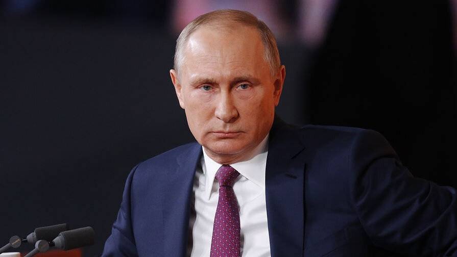 Владимир Путин - Владимир Путин провел совещание по вопросу выплат медикам - readovka.news